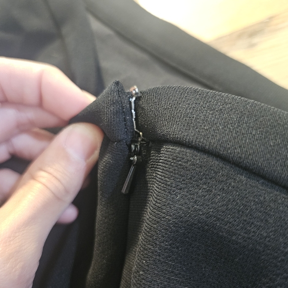 Theia Maxi Mermaid Skirt with Slit - Picture 9 of 10